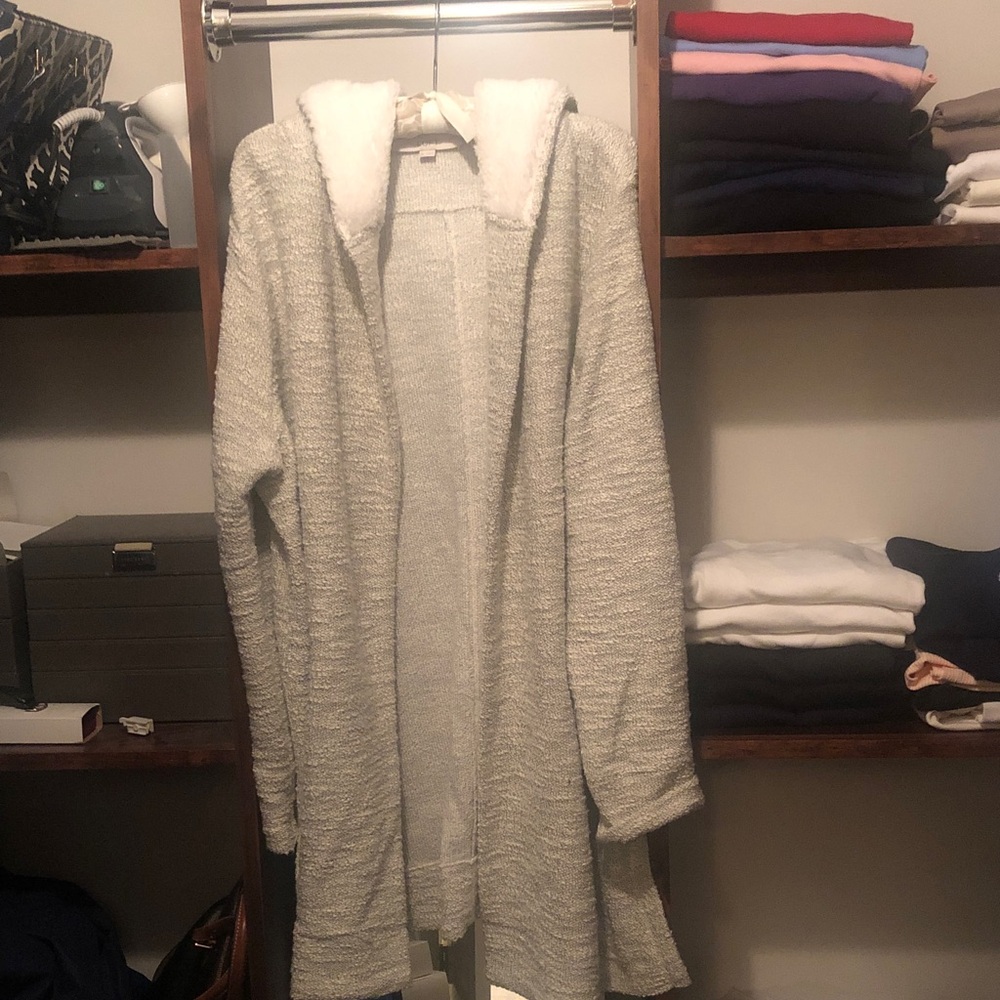 Hooded sweater